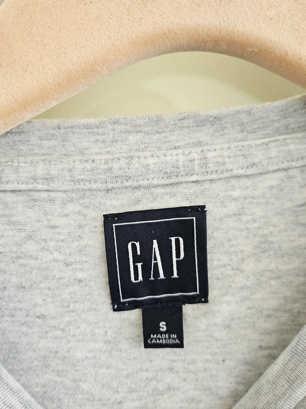 GAP Light Gray Short-Sleeve Crewneck Bodysuit - Picture 2 of 4